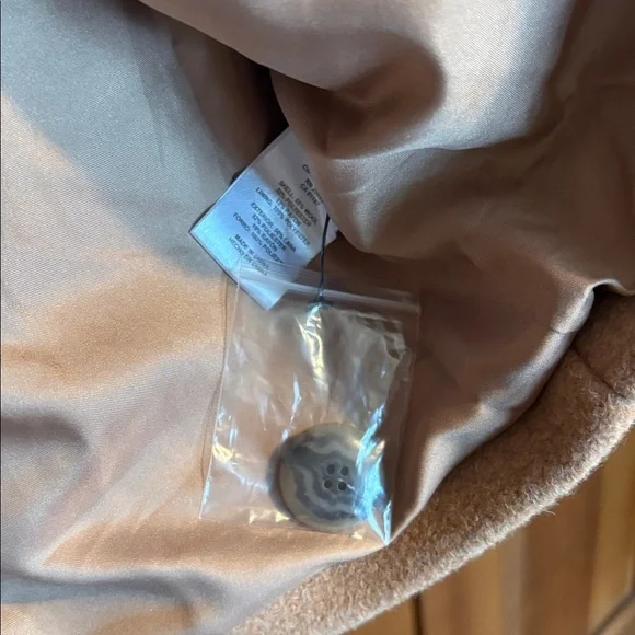 Pendleton Coat - Picture 3 of 3